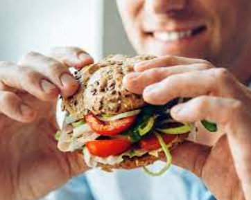 Eating carbohydrates to recover muscles
